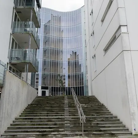 Prime Location, Free Parking, Private Balcony ستافانجر