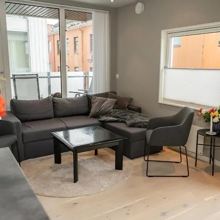 Prime Location, Free Parking, Private Balcony Apartment